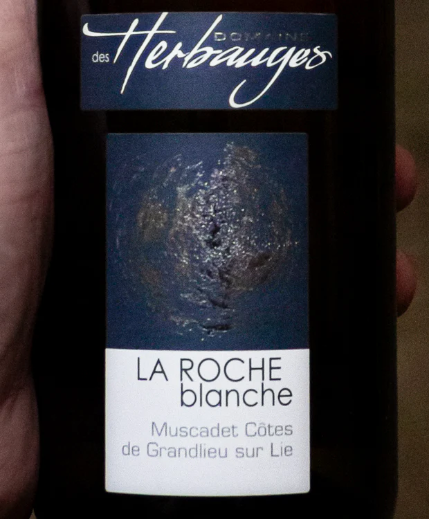 Domaine des Herbauges Muscadet Côtes de Grandlieu sur Lie La Roche Blanche 2023 - Image 2