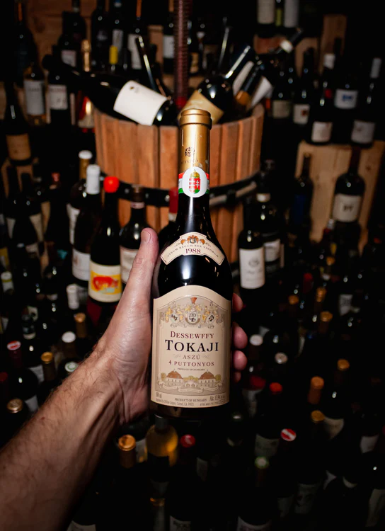 Hétszölö Dessewffy Tokaji Aszu 4 Puttonyos Hungary 1988 (500mL)